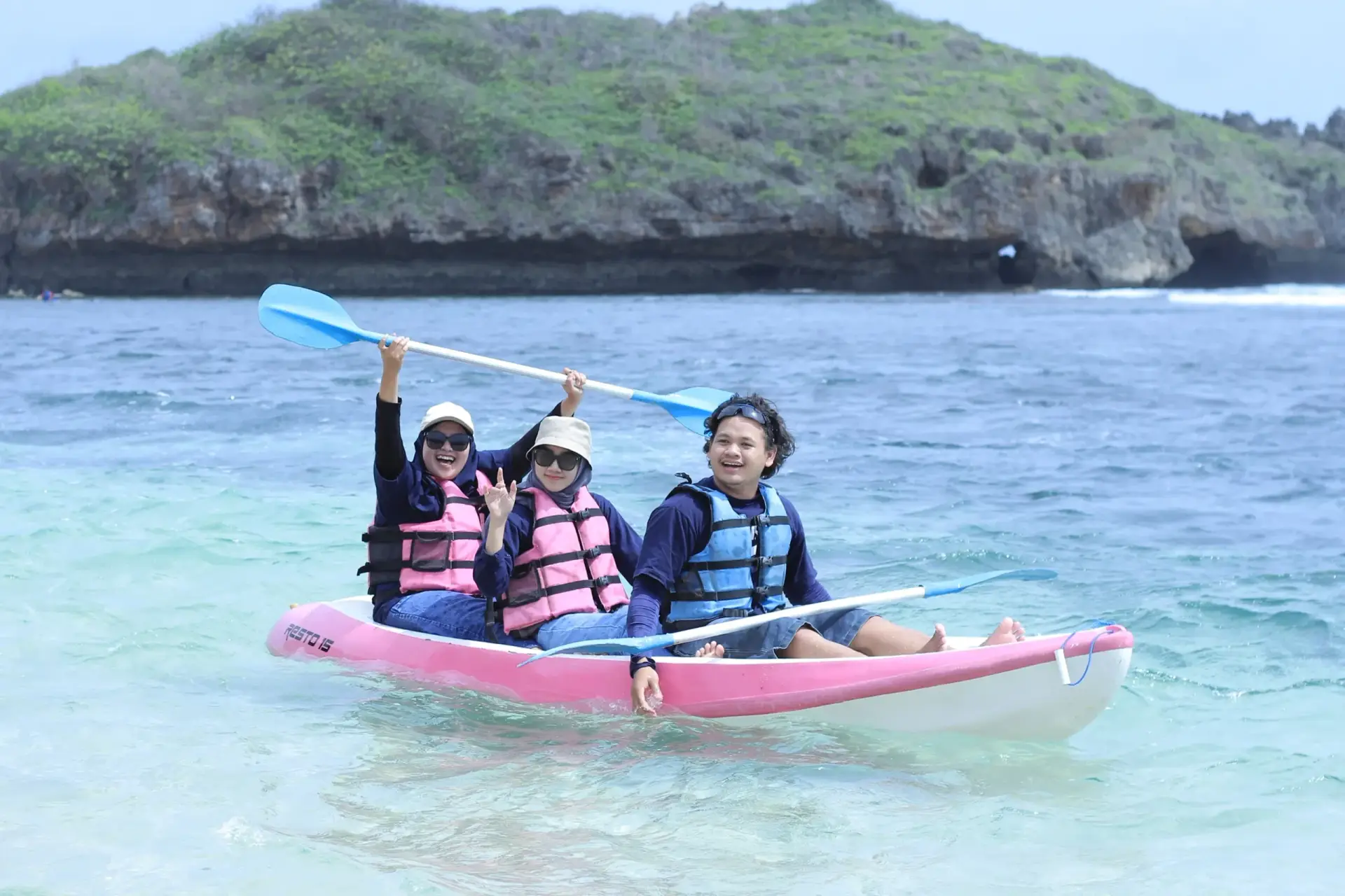 paket wisata 3 hari 2 malam jogja 3h2m 3d2n perahu kano pantai sadranan gunungkidul