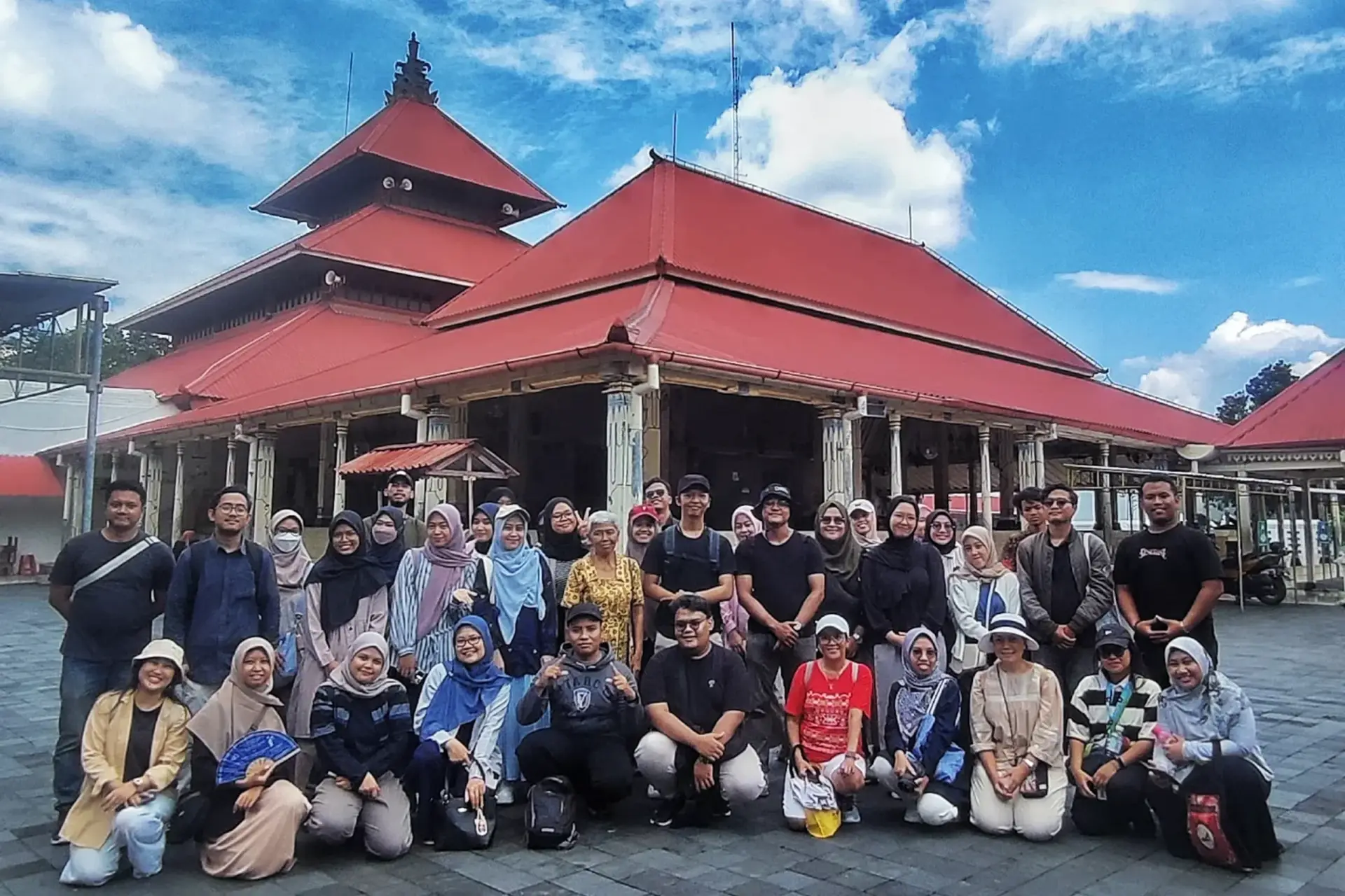 paket wisata religi islam jogja masjid agung gedhe kauman alun utara