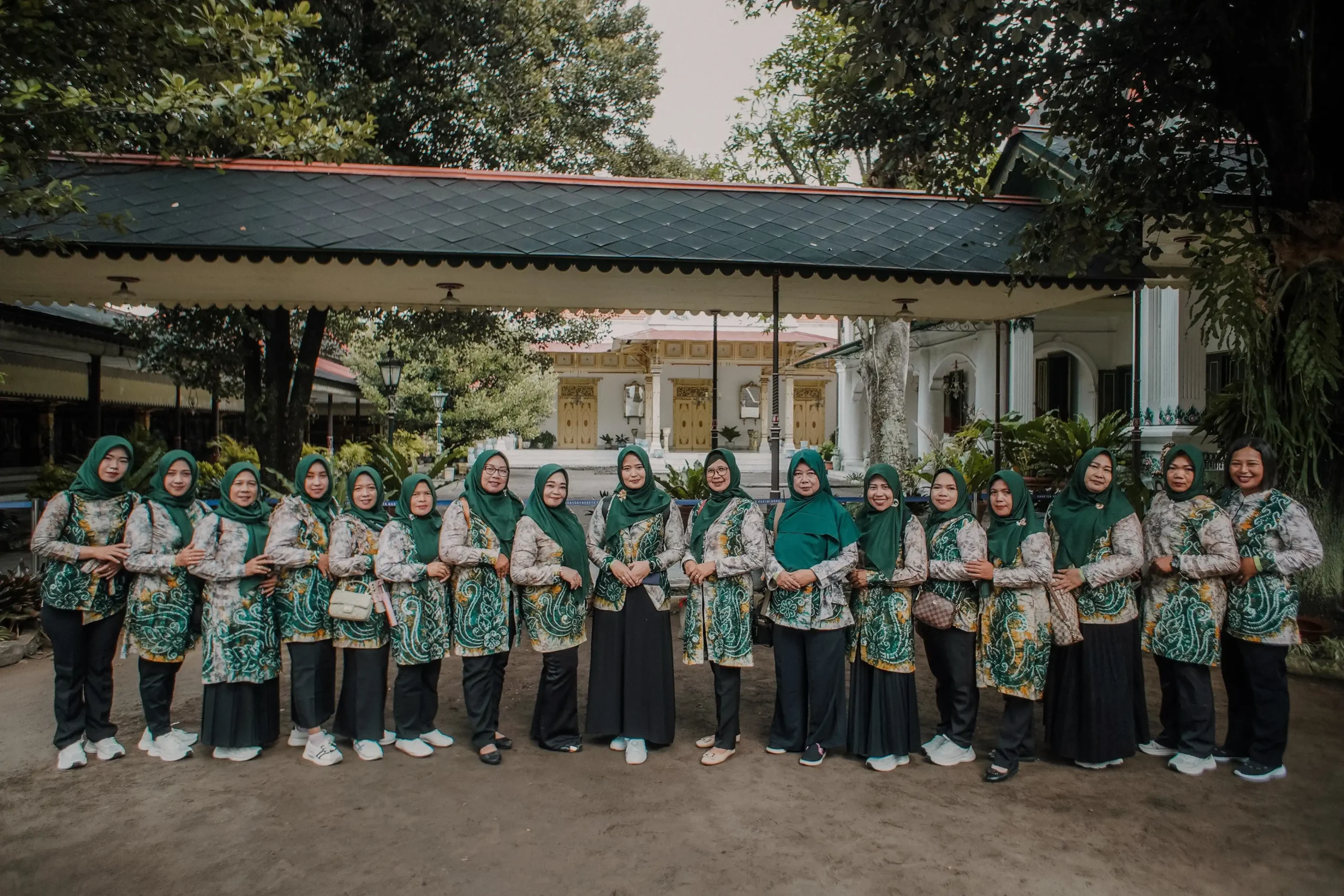 paket wisata jogja murah rombongan keraton ngayogyakarta