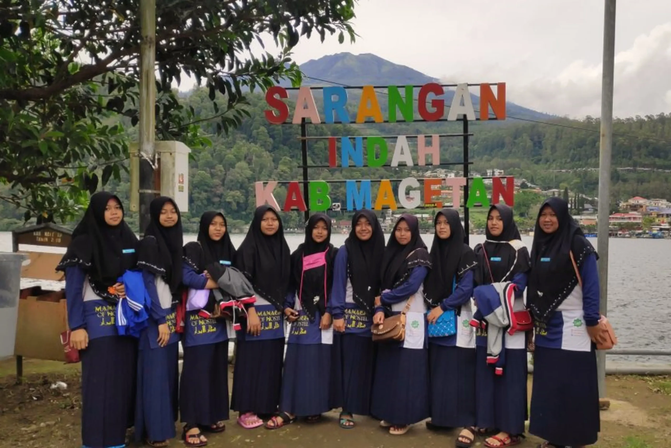 tour paket wisata gathering telaga sarangan megetan jawa timur